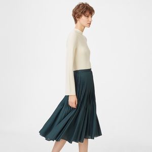 Club monaco yowshee skirt size 0 nwt